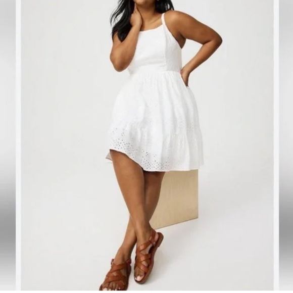 torrid Dresses & Skirts - Torrid White Eyelet Dress Size Large New